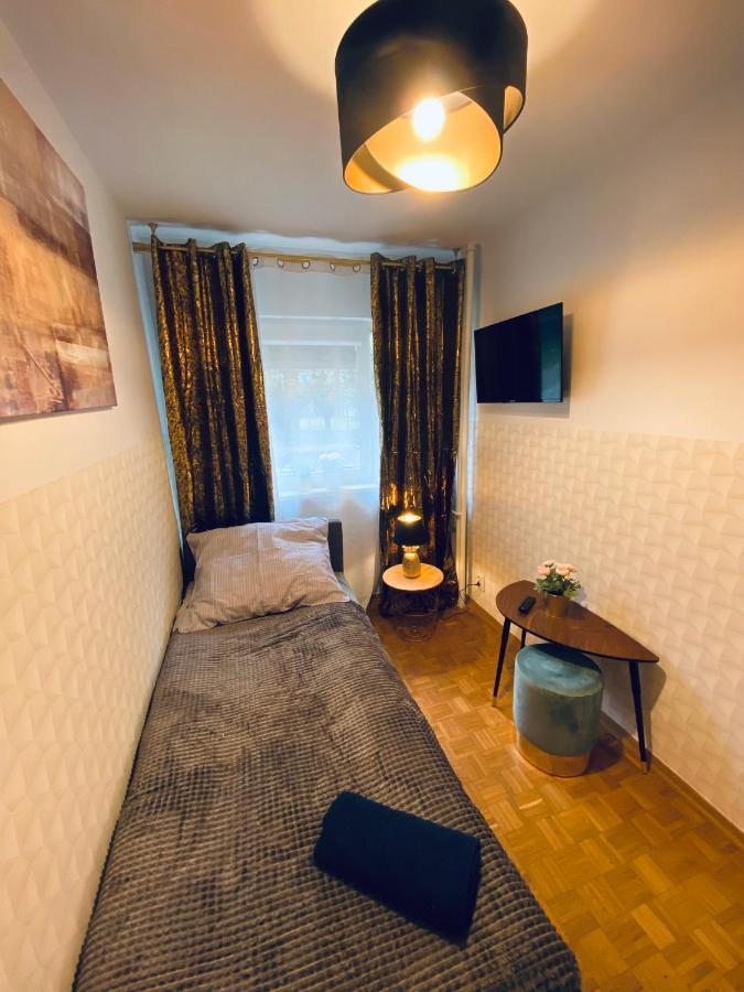 Clicktheflat Solidarnosci City Center Apart Rooms วอร์ซอ ภายนอก รูปภาพ